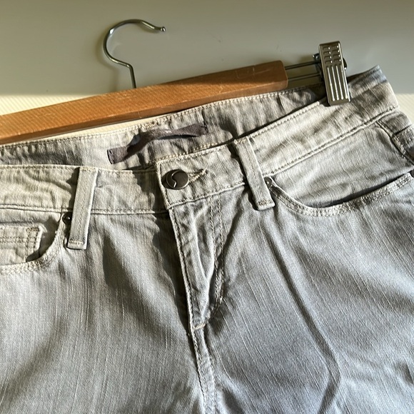 Joe’s crop grey jeans cuffed size 26 - Picture 3 of 9